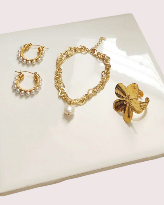 Pulsera de corazón y perlas