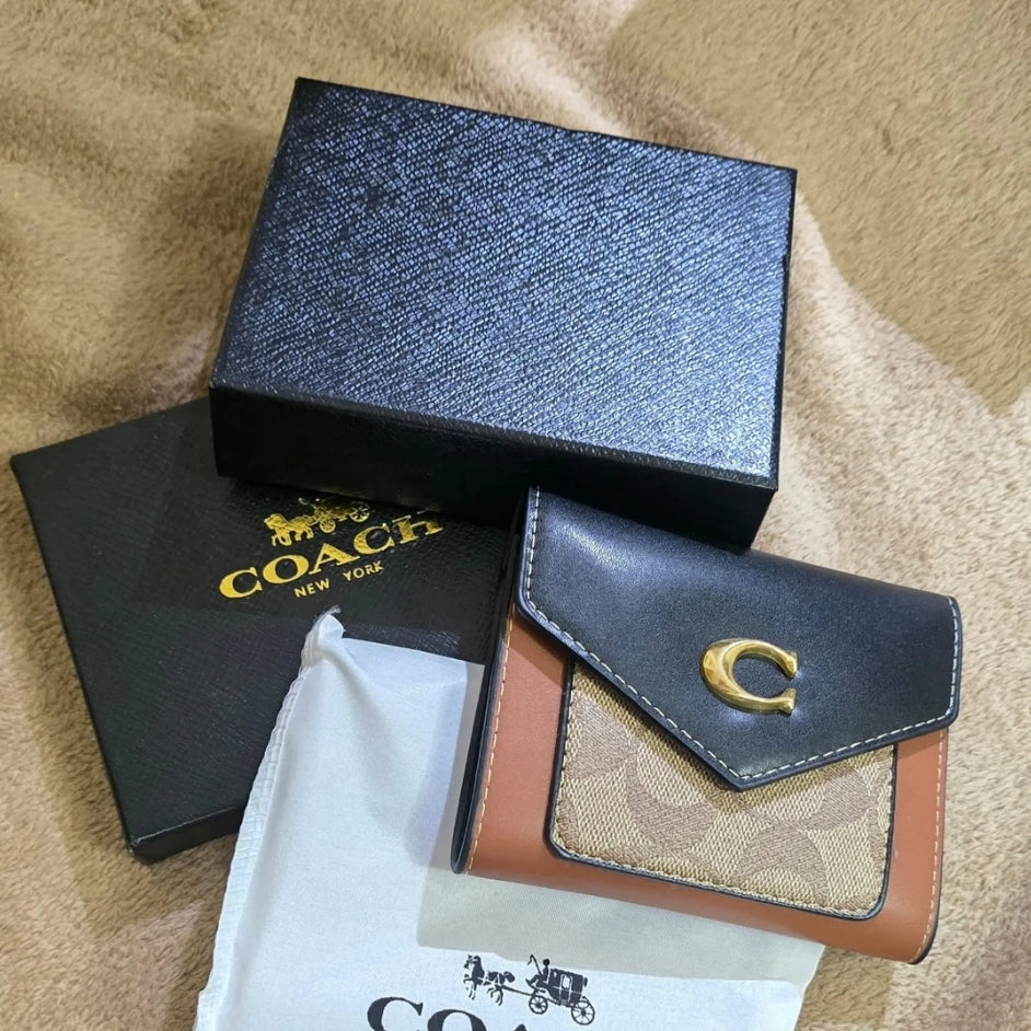 Small Flap Wallet