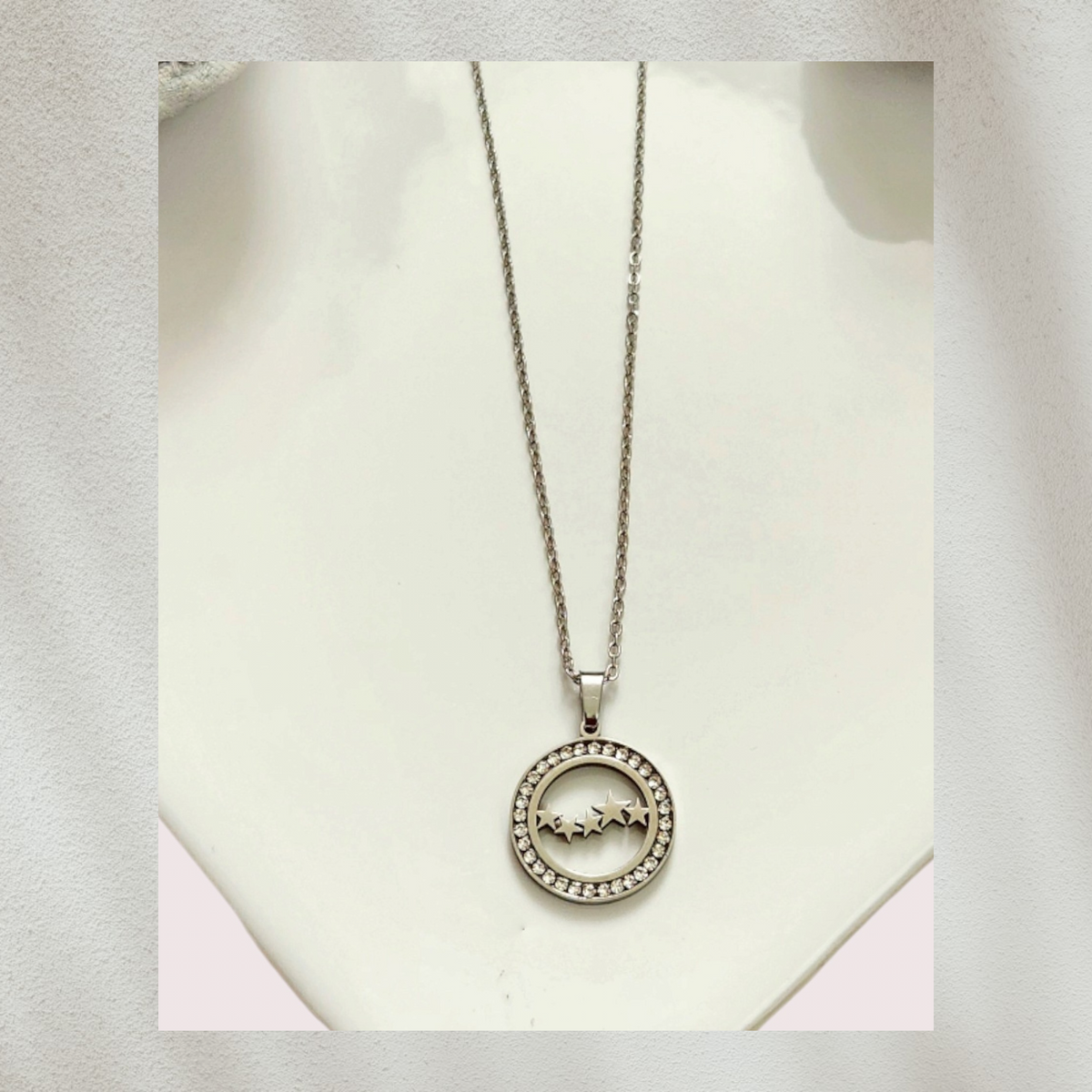 Collar de círculo de circonita