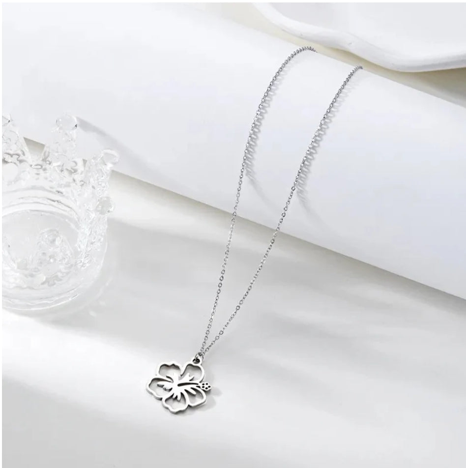 Flor de Maga Necklace