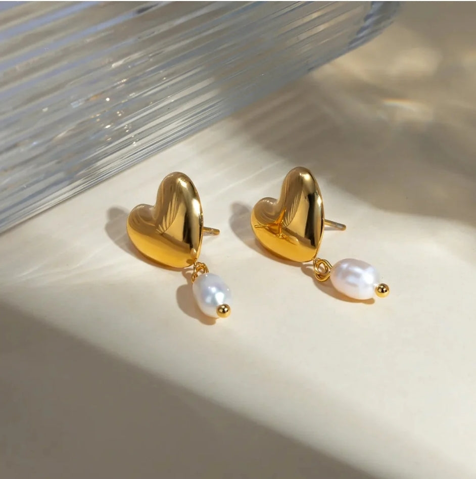 Heart & Pearl Earrings
