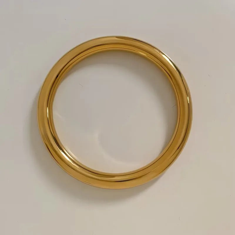 Retro Solid Bangle