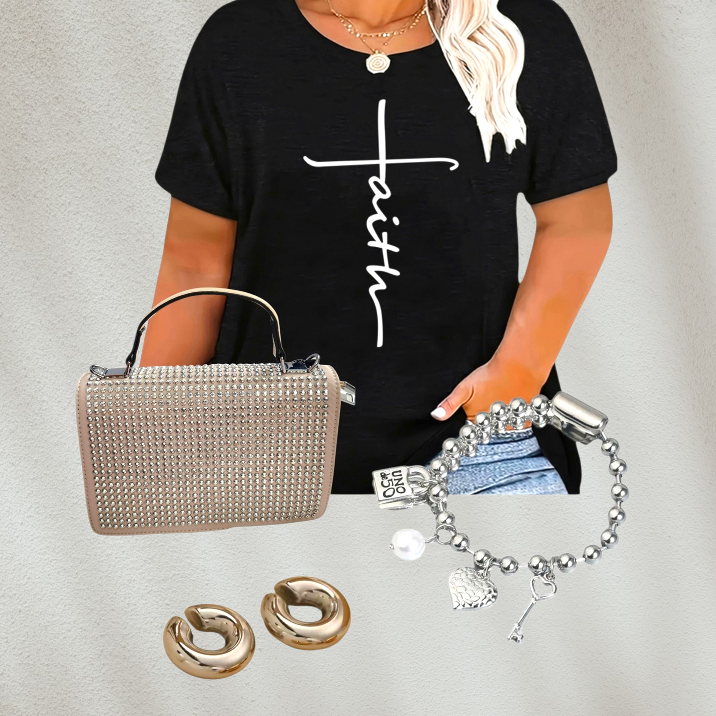 Bolso tote con tachuelas