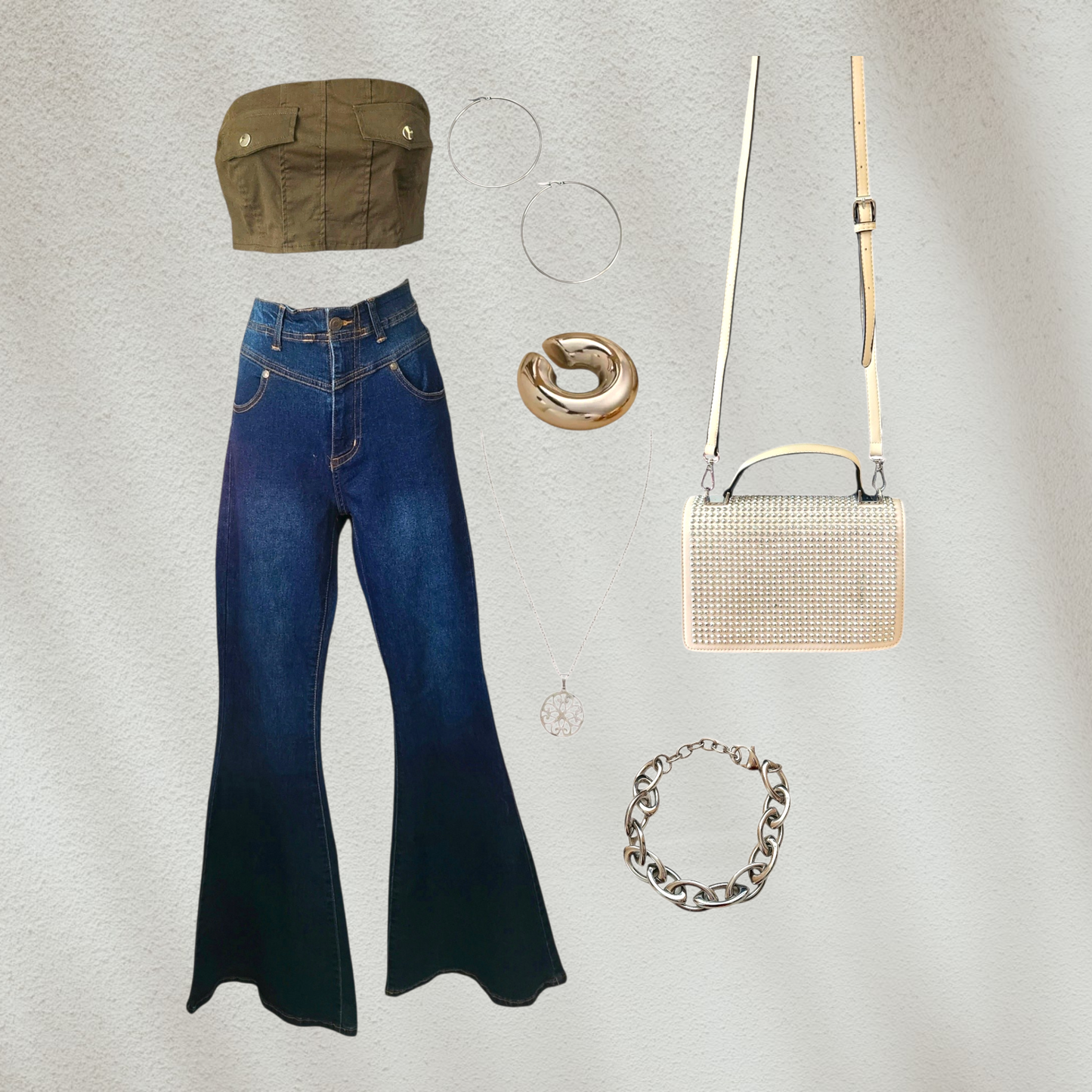 Bolso tote con tachuelas