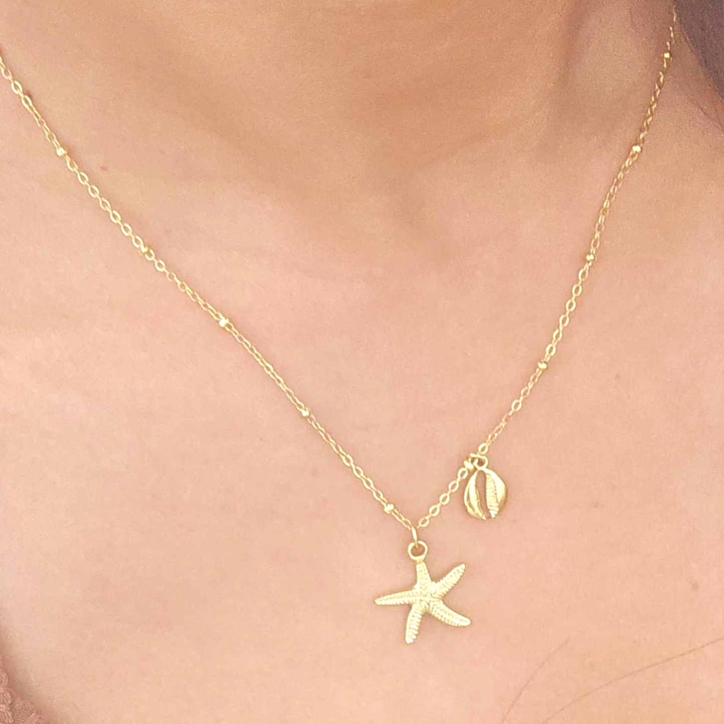Collar de verano de estrella de mar y concha