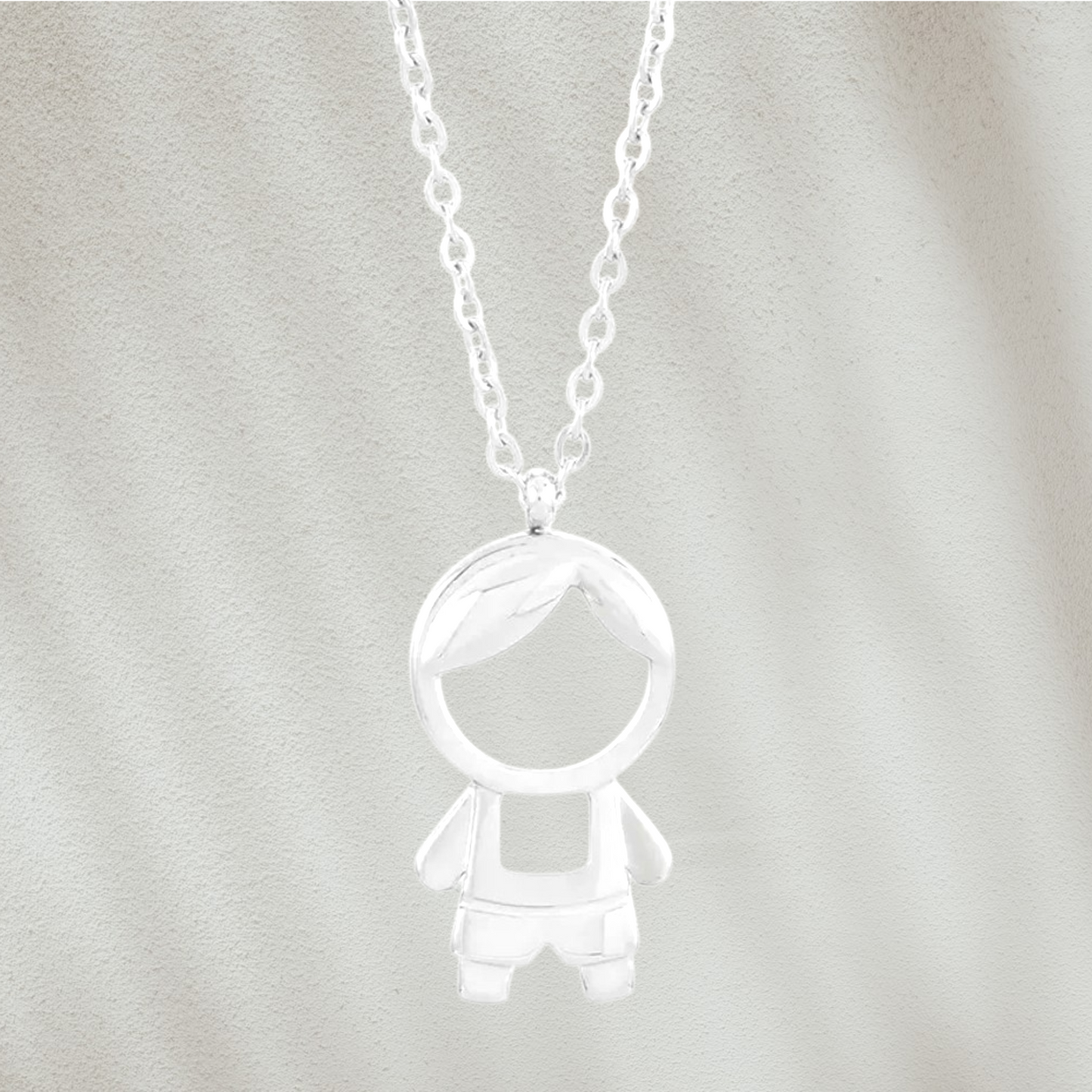 Collar infantil de plata