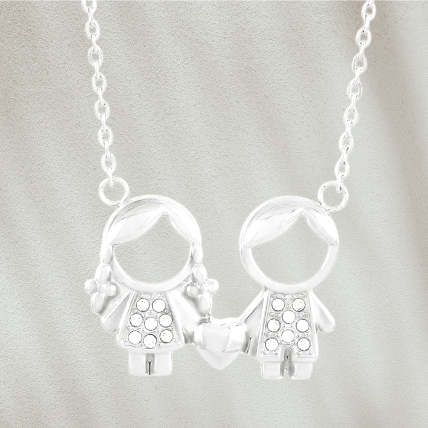 Collar infantil de plata