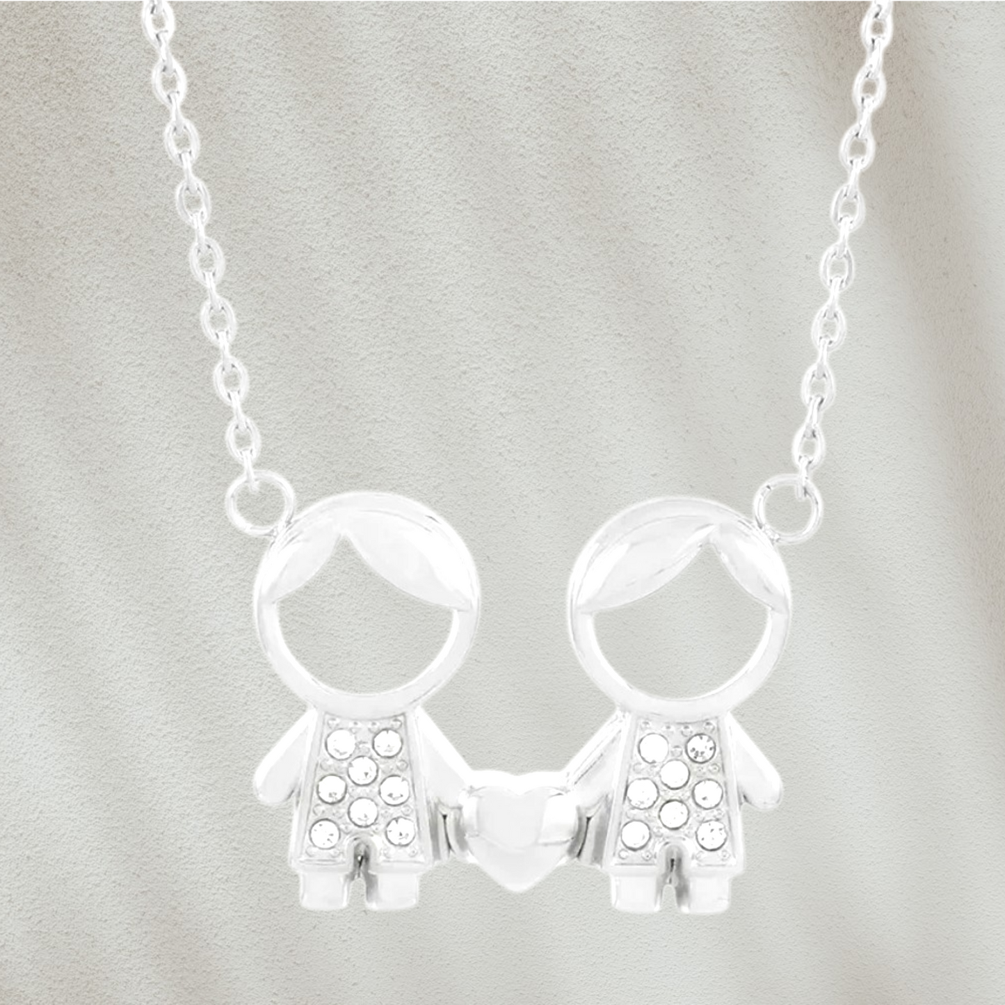 Collar infantil de plata